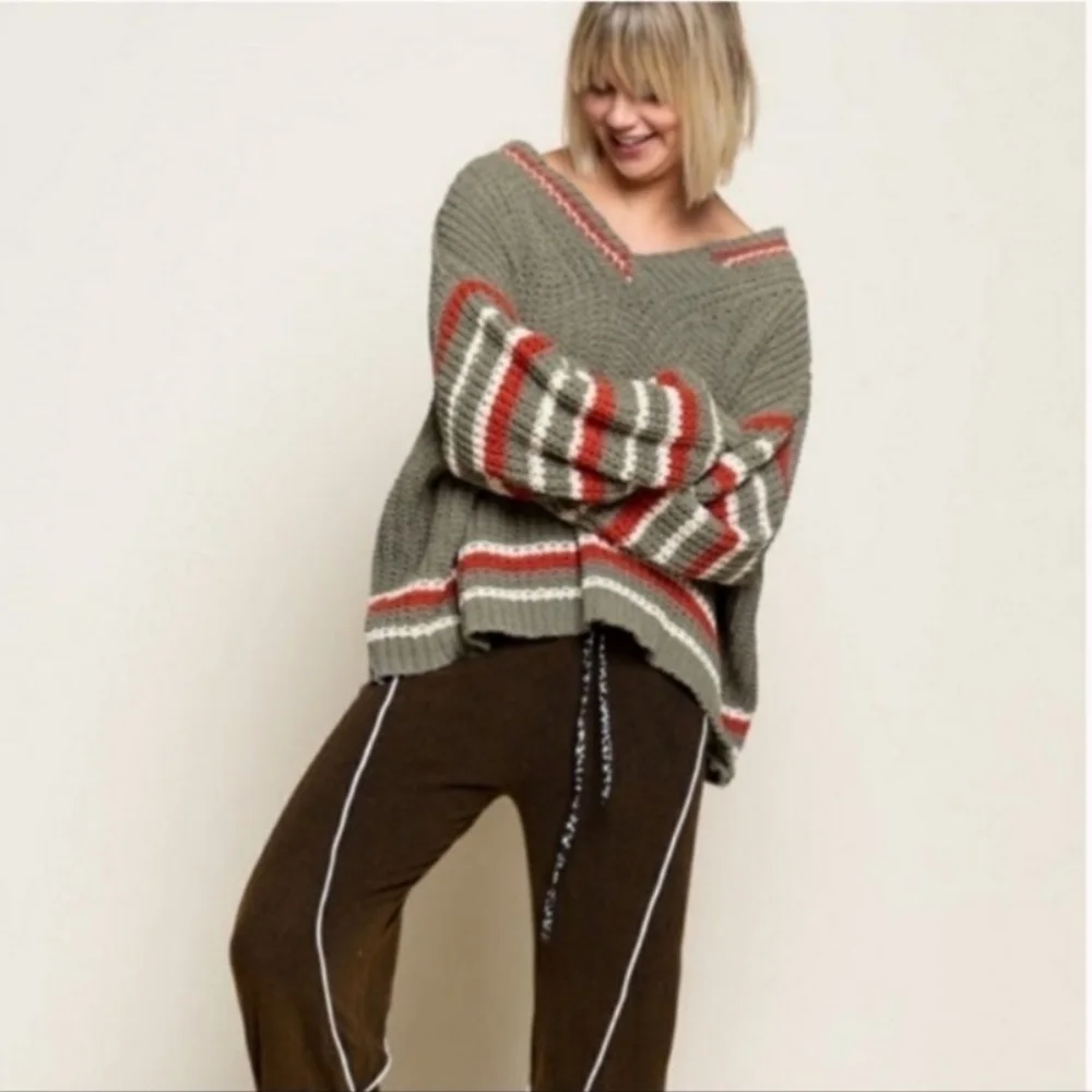 POL oversized Chenille Knit Olive Sweater - Picture 1 of 3